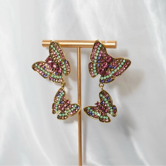 ✨Betsey Johnson Yara Rhinestone Butterfly Earrings - Picture 2 of 9